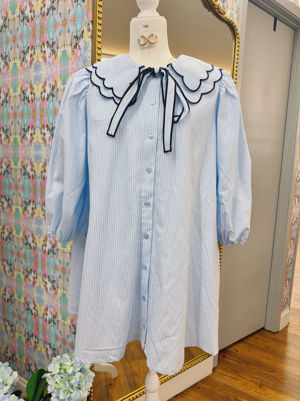 The scalloped stripe