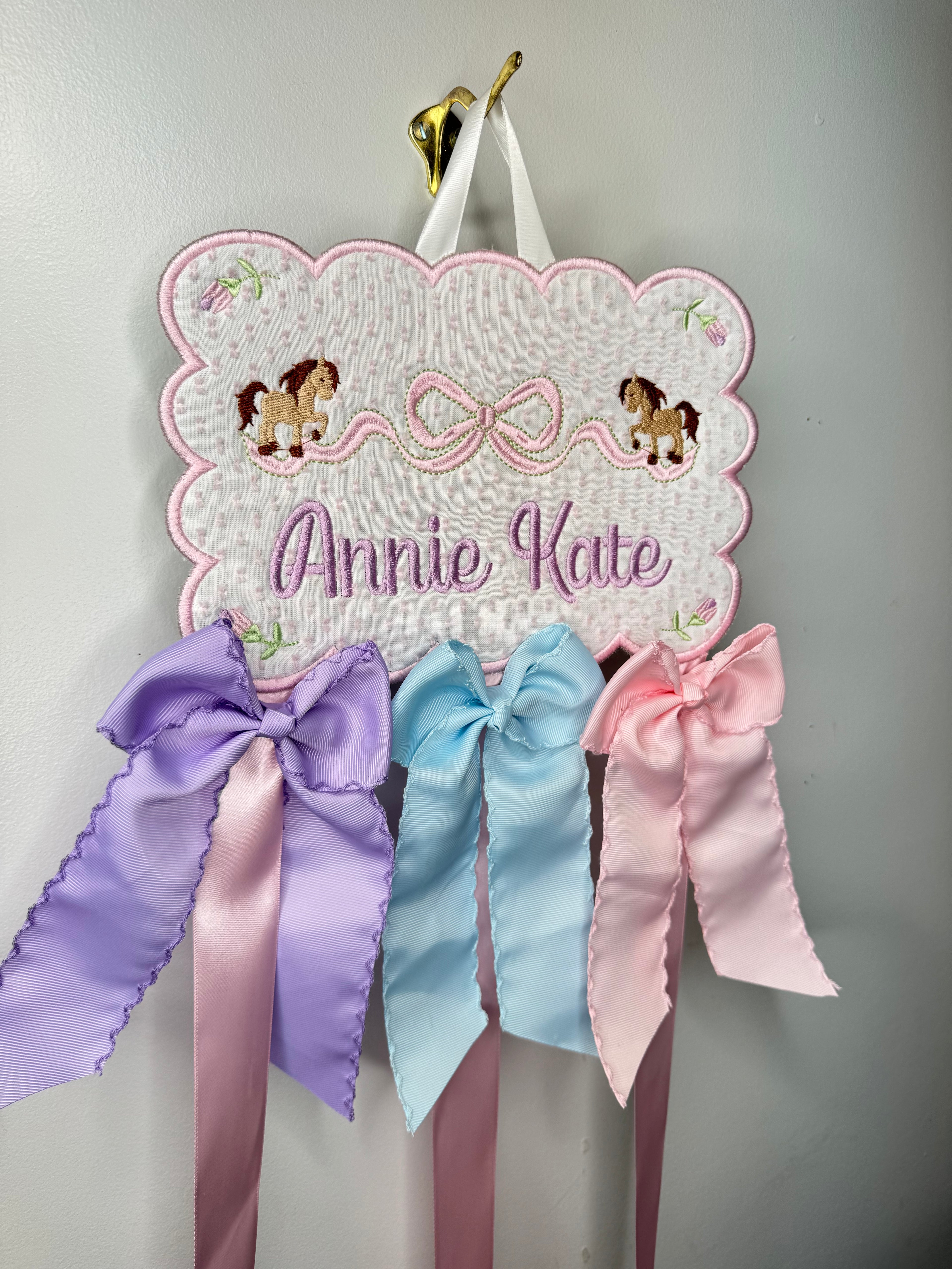 BOW HOLDER