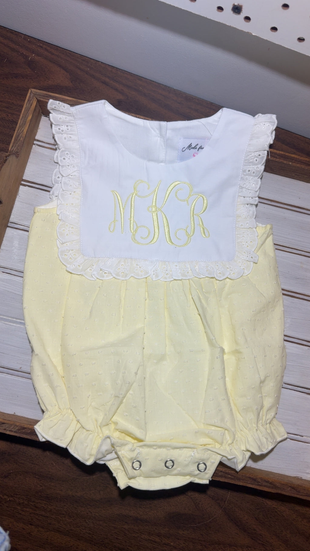 MFA ruffle bubble