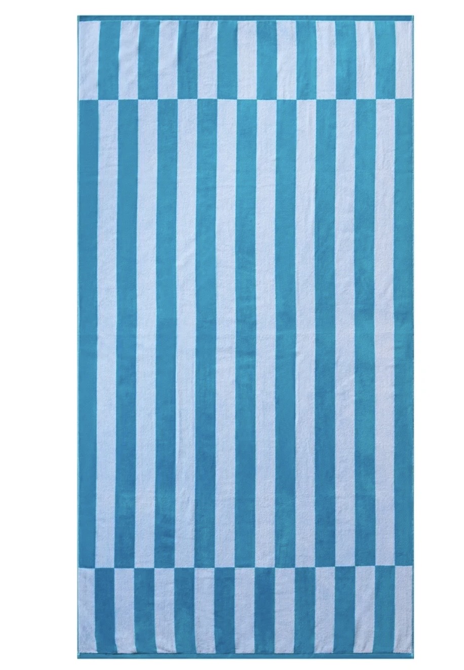 Monogramed beach towel☀️