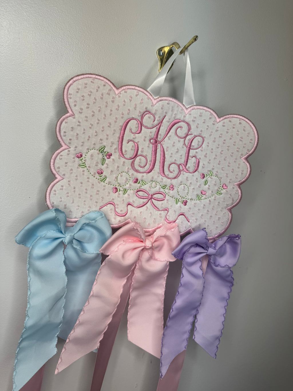 BOW HOLDER
