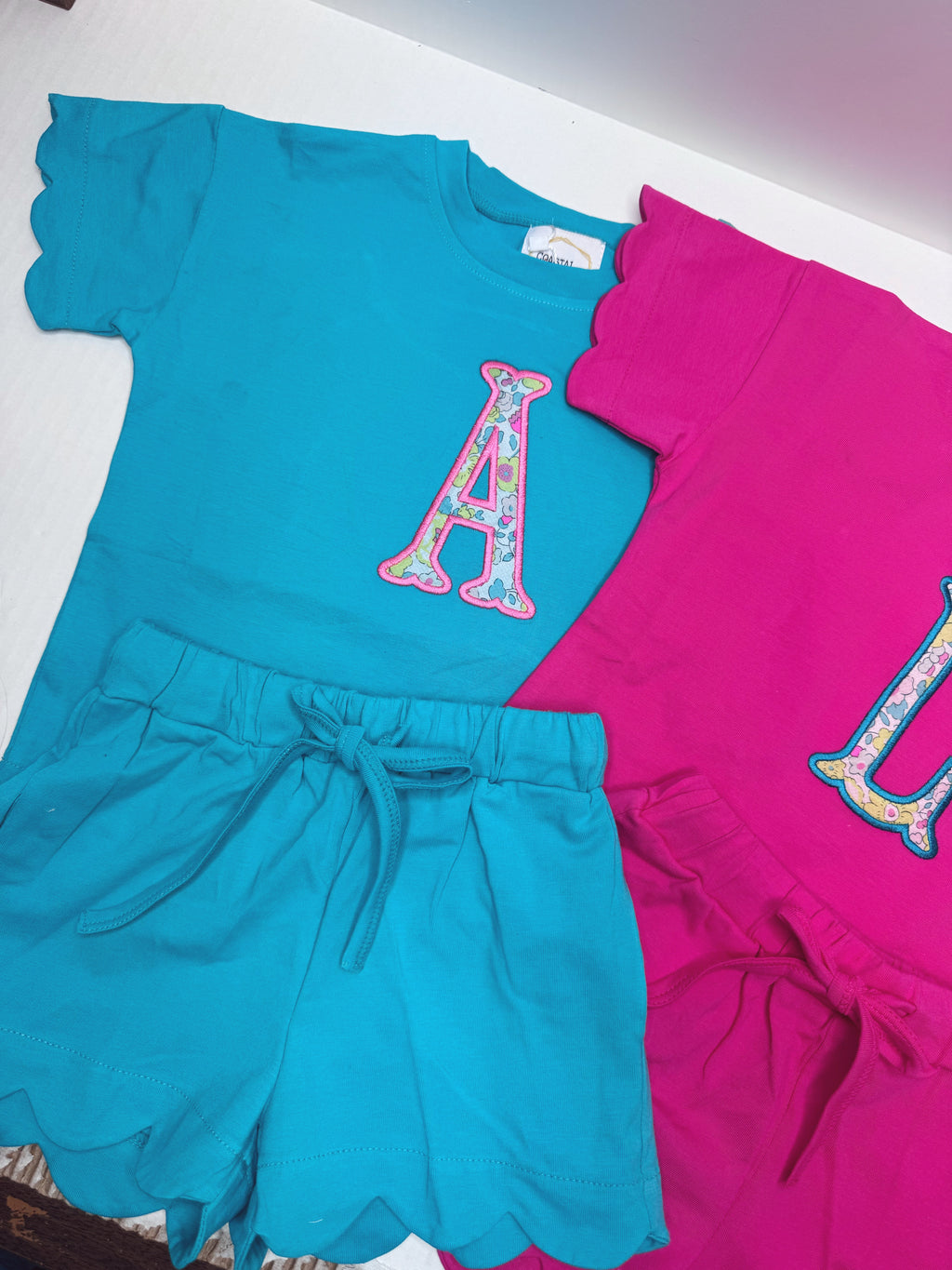 EXTRA scalloped sets!