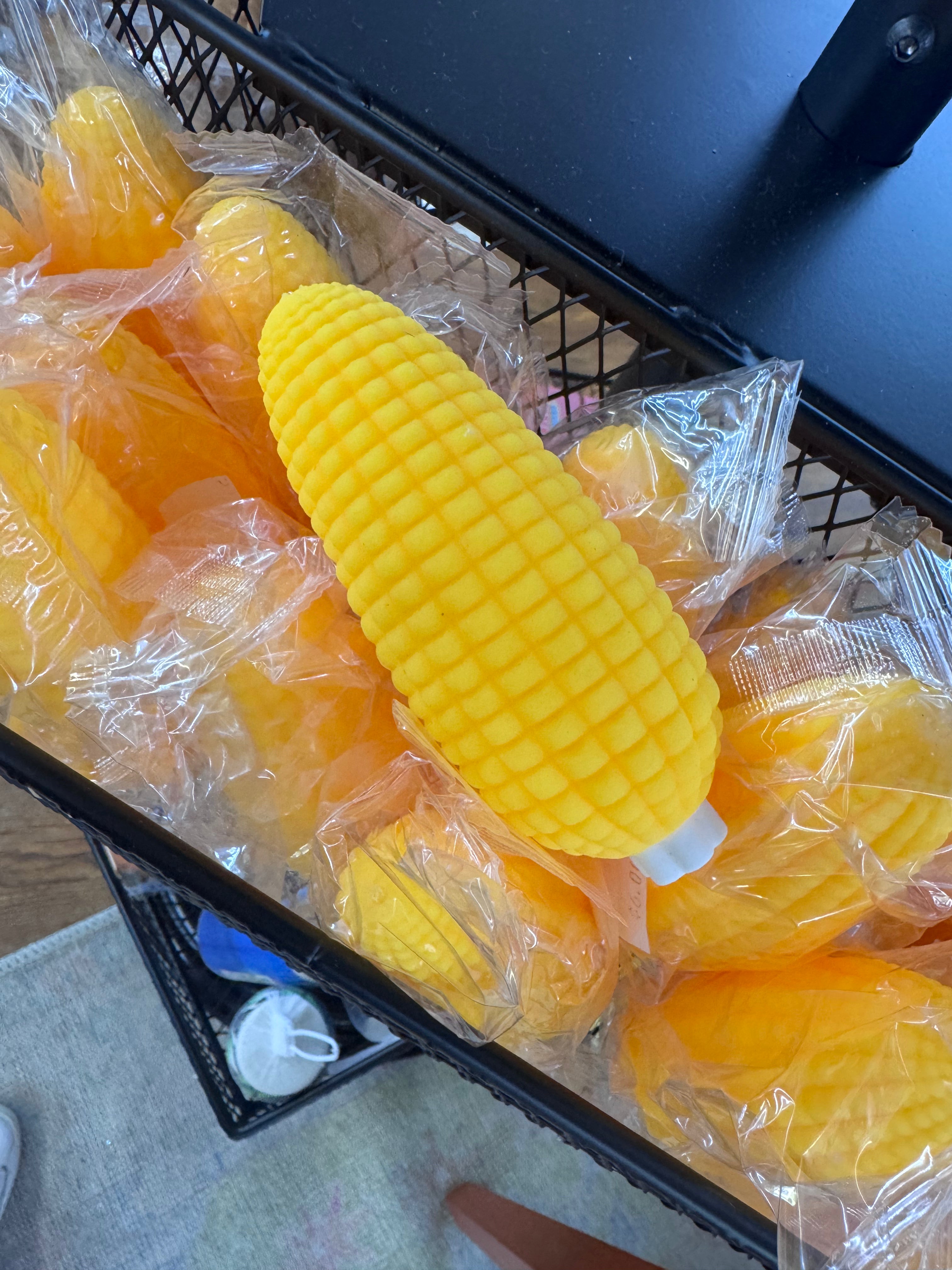 CORN SQUISH