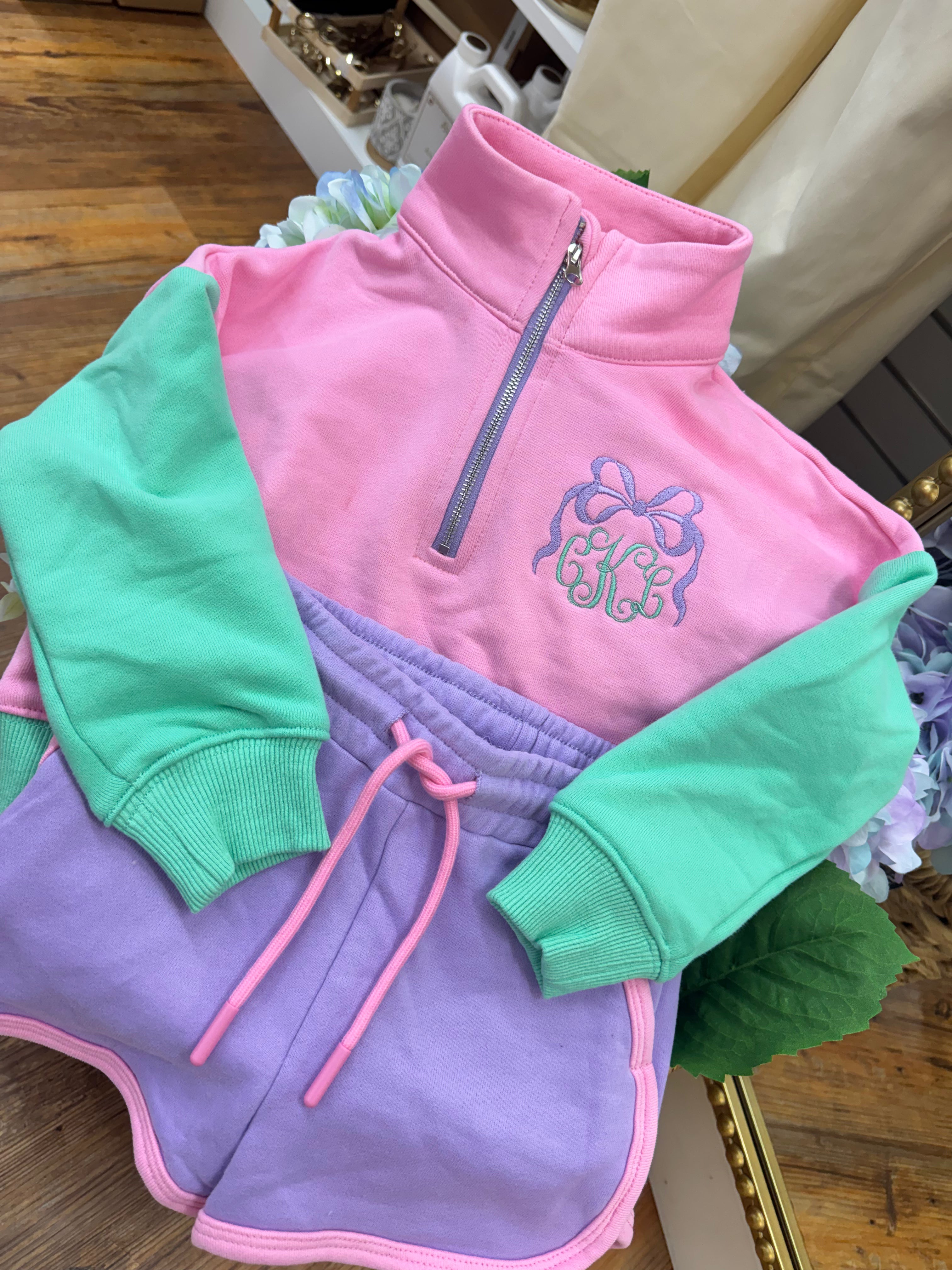 Monogramed sweat short set
